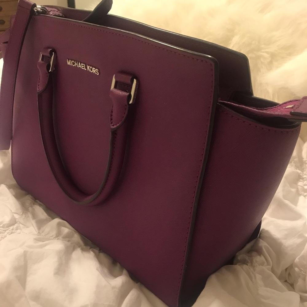 Michael Kors purse